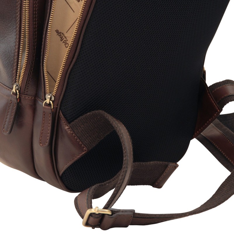 Leather backpack "Malbork" DB