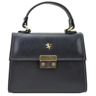 Practical, full of style and elegance, the Artemisia leather handbag.