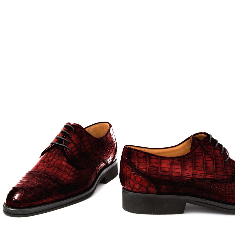 Men Shoes Classic in Crocodile chianti
