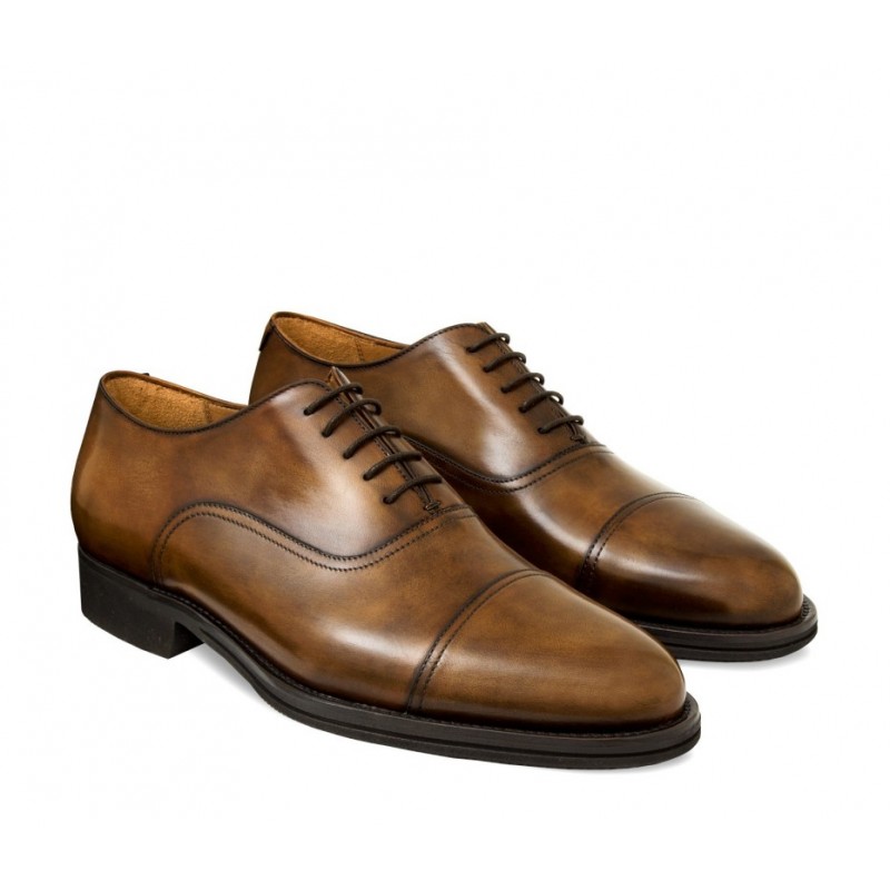 Sznurowane buty męskie ze skóry cielęcej postarzanej model Oxford brązowy ciemny