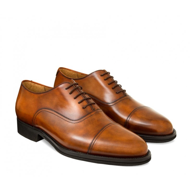 Sznurowane buty męskie ze skóry cielęcej postarzanej model Oxford brązowy
