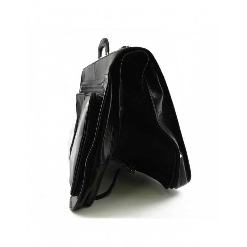 Leather clothes bag with 2 hangers K