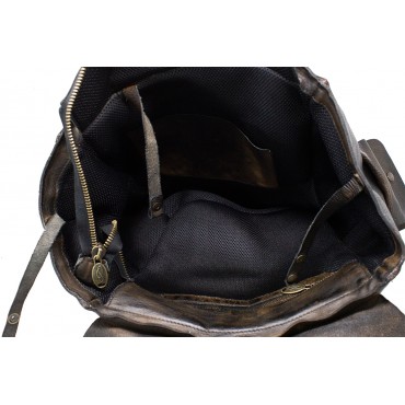 Leather big backpack with side zipper.