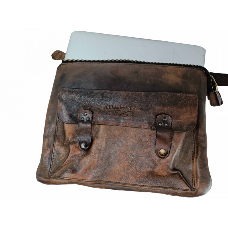 Leather bag for 14" laptop adaptable to trolley. CZ