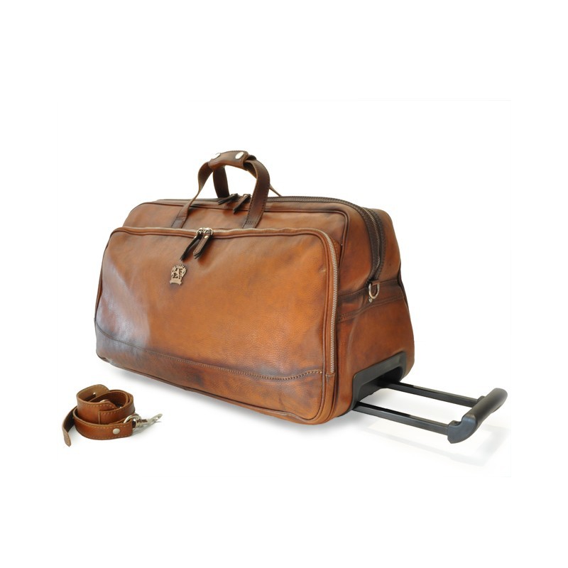 Grande borsone da viaggio in pelle con ruote “Transiberiana”. Foderato in cotone, all'interno e sul davanti tasca con zip.